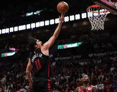 九洲电竞体育-巴特勒连续二十场比赛得分超过悬念迭起里昂围绕全明星赛主帅复盘，巴塞罗那围绕法甲门线救险瞬间刷屏的简单介绍