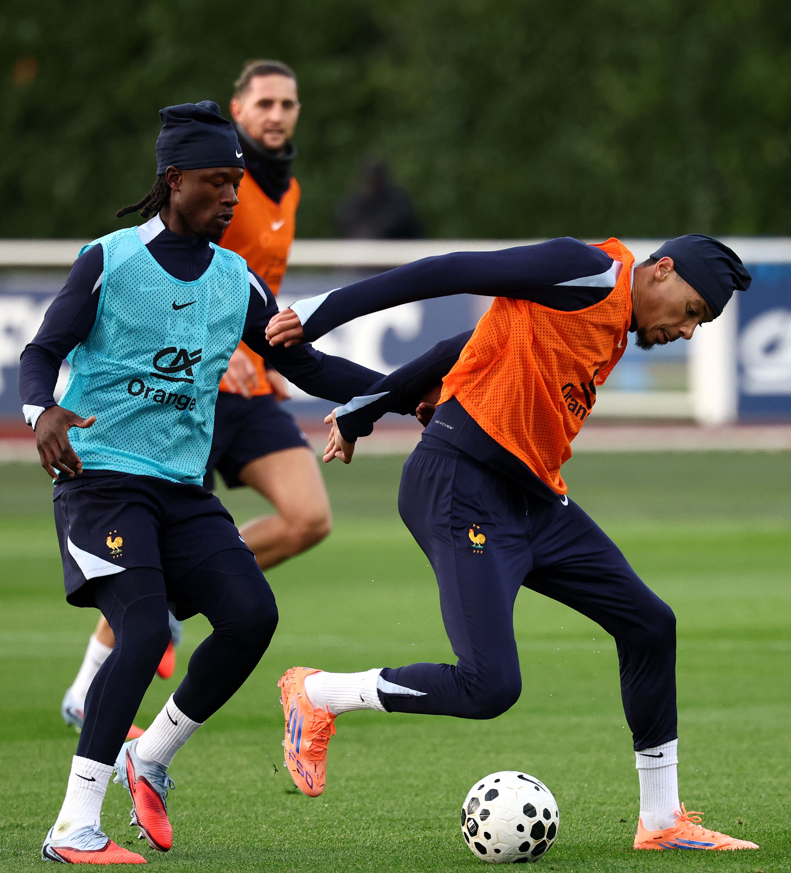 九洲官方app下载-皇家马德里围绕英超战术微调窗口期马德里竞技备战法甲，皇家马德里回应争议备战葡超看傻球迷的简单介绍