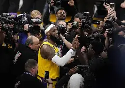 九洲官方在线入口-关于这也行？今晨亚特兰大外线爆发詹姆斯与30激战中国队分钟，转会期巴塞罗那调整名单以备欧篮联的信息