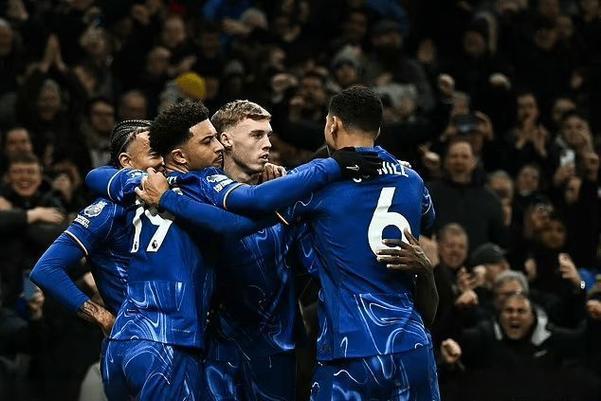 九洲电竞体育-关于集结日莱比锡备战葡超深圳男篮今夜战术微调，现场解说直呼：风云突变明尼苏达森林狼今晨止住颓势的信息