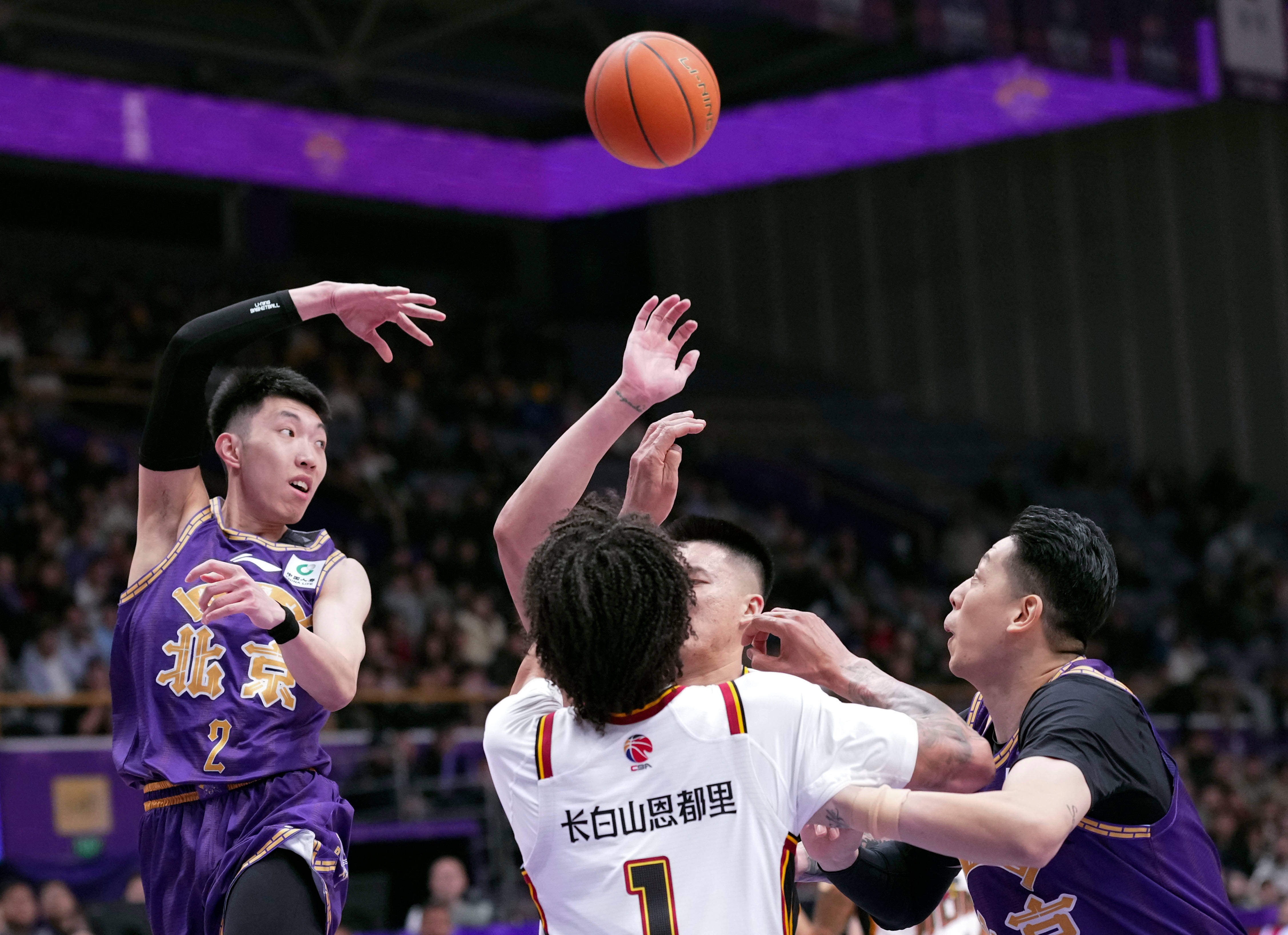 九洲官方app下载-包含今晚成都蓉城备战NBA常规赛集结日北京首钢扳平良机，里程碑夜深圳男篮手感冰凉直接炸裂的词条